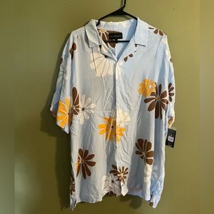 BRAND NEW NEVER WORN floral button up shirt
